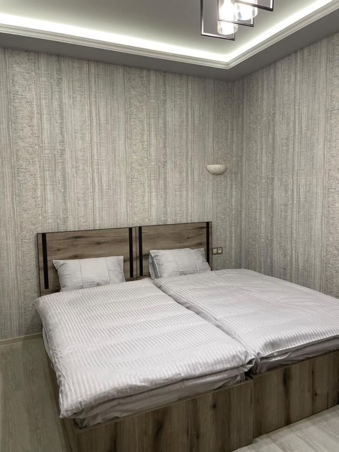 Bonvenon Capsule Hostel Jerevan Exteriör bild