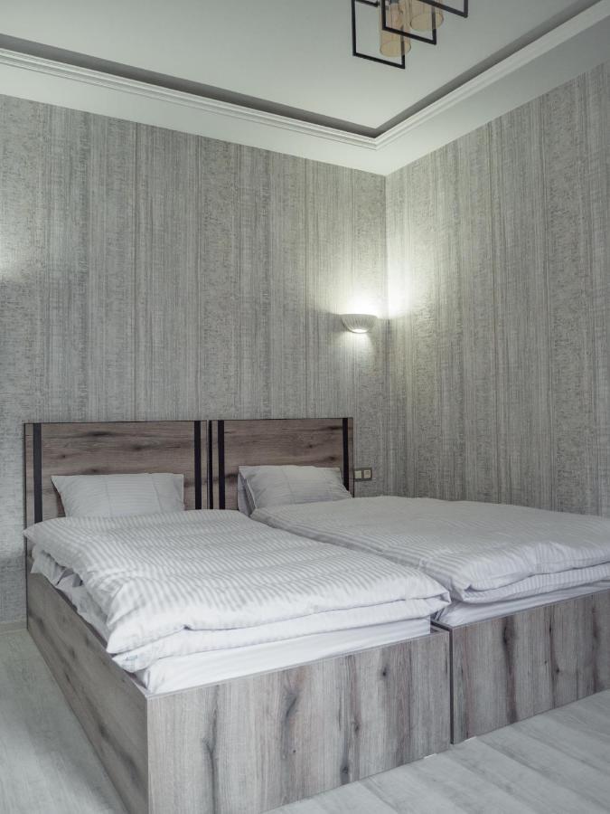 Bonvenon Capsule Hostel Jerevan Exteriör bild